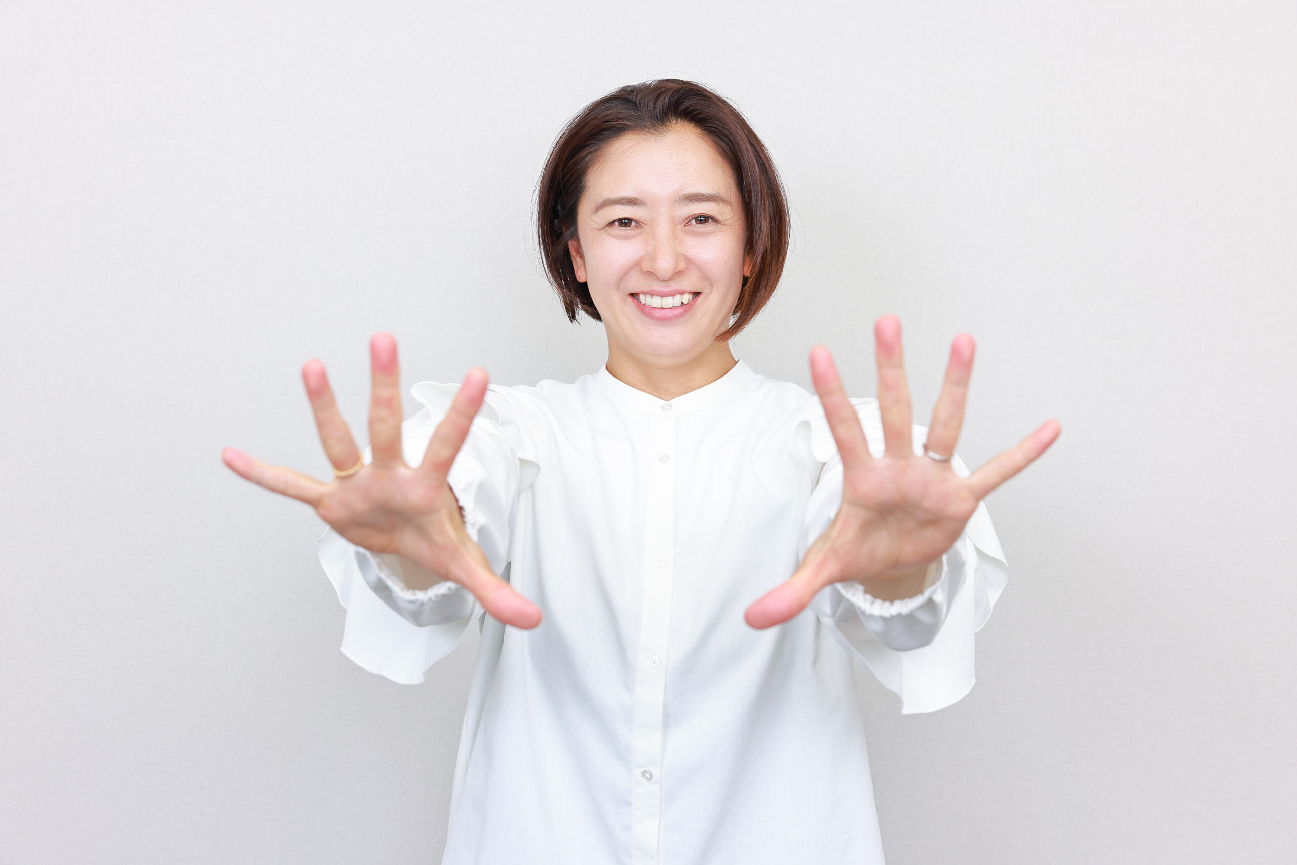 伊藤華英044