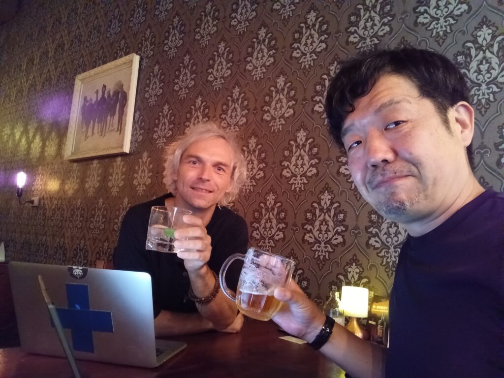 中元英機