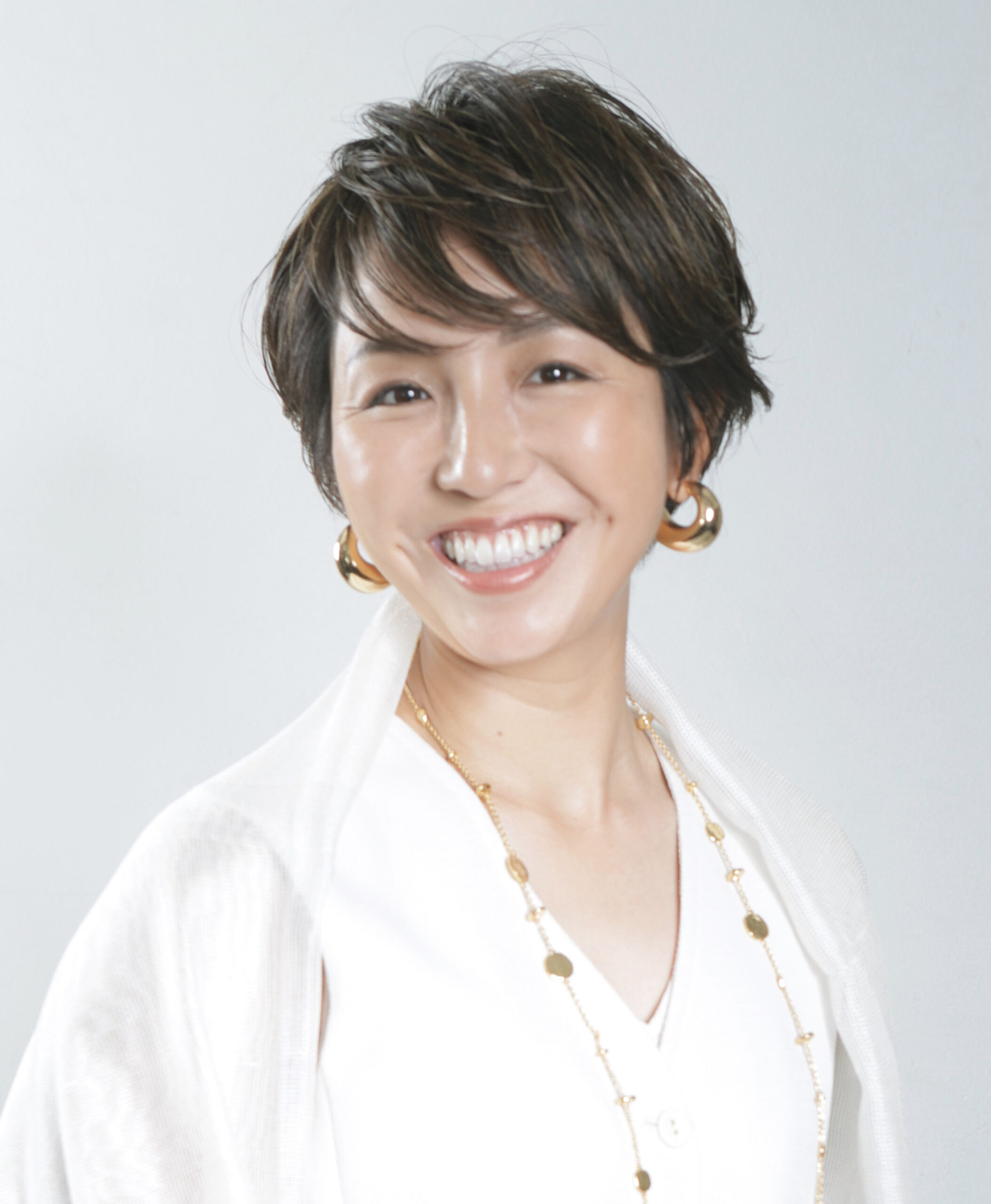 小西麻亜耶